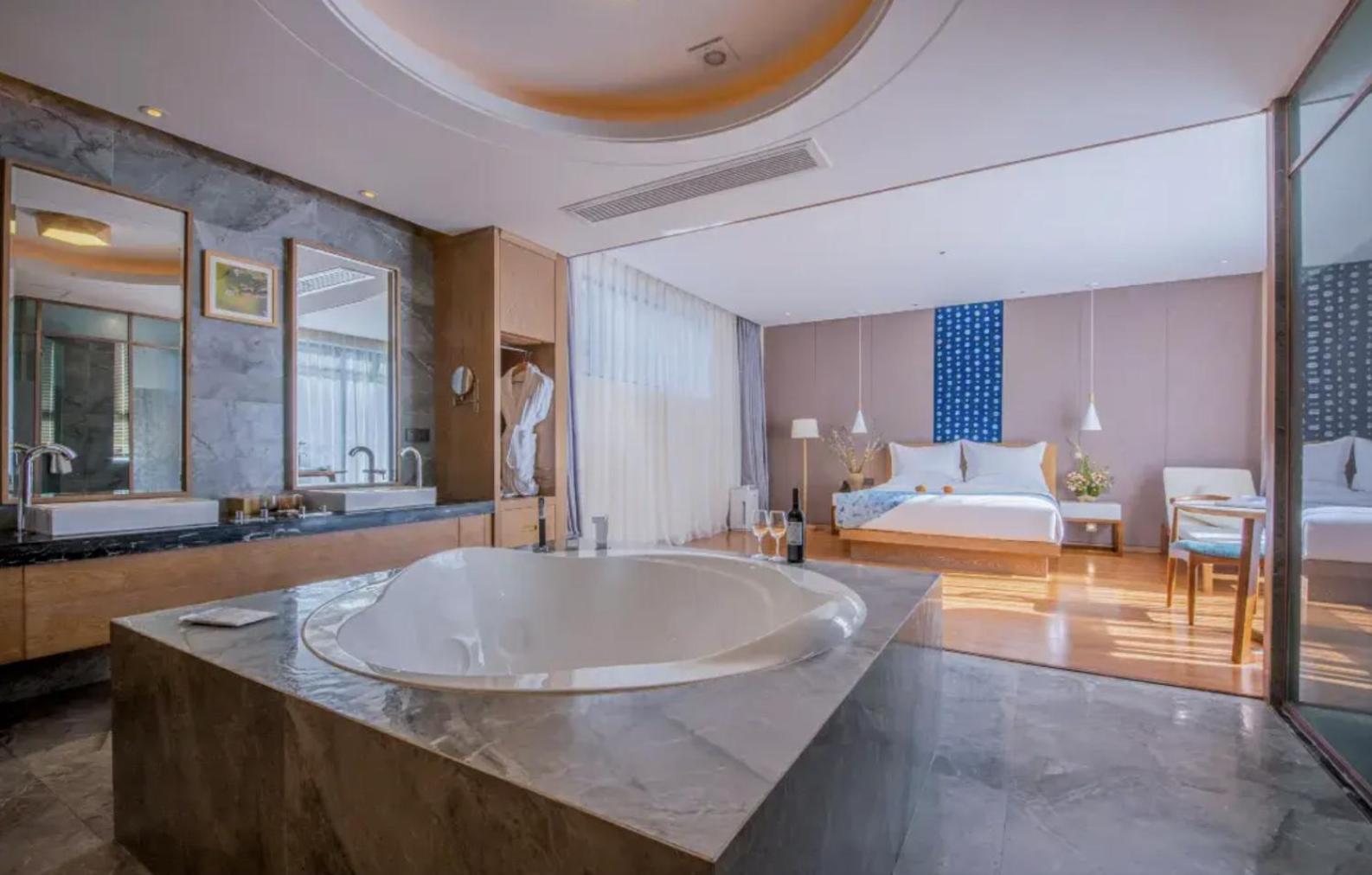 Hong Long Jing Hotel Dali  Buitenkant foto